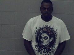 Mugshot of Davis, Tracy L