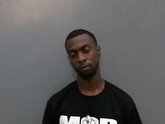 Mugshot of Oliver, Donte
